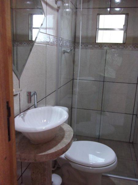 Pequena Pousada Pernottare Estacionamento Frente E Lado Publico Privado Gramado Room photo